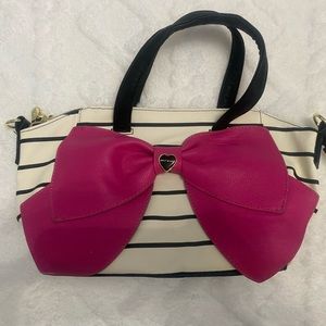 Betsy Johnson Hand bag